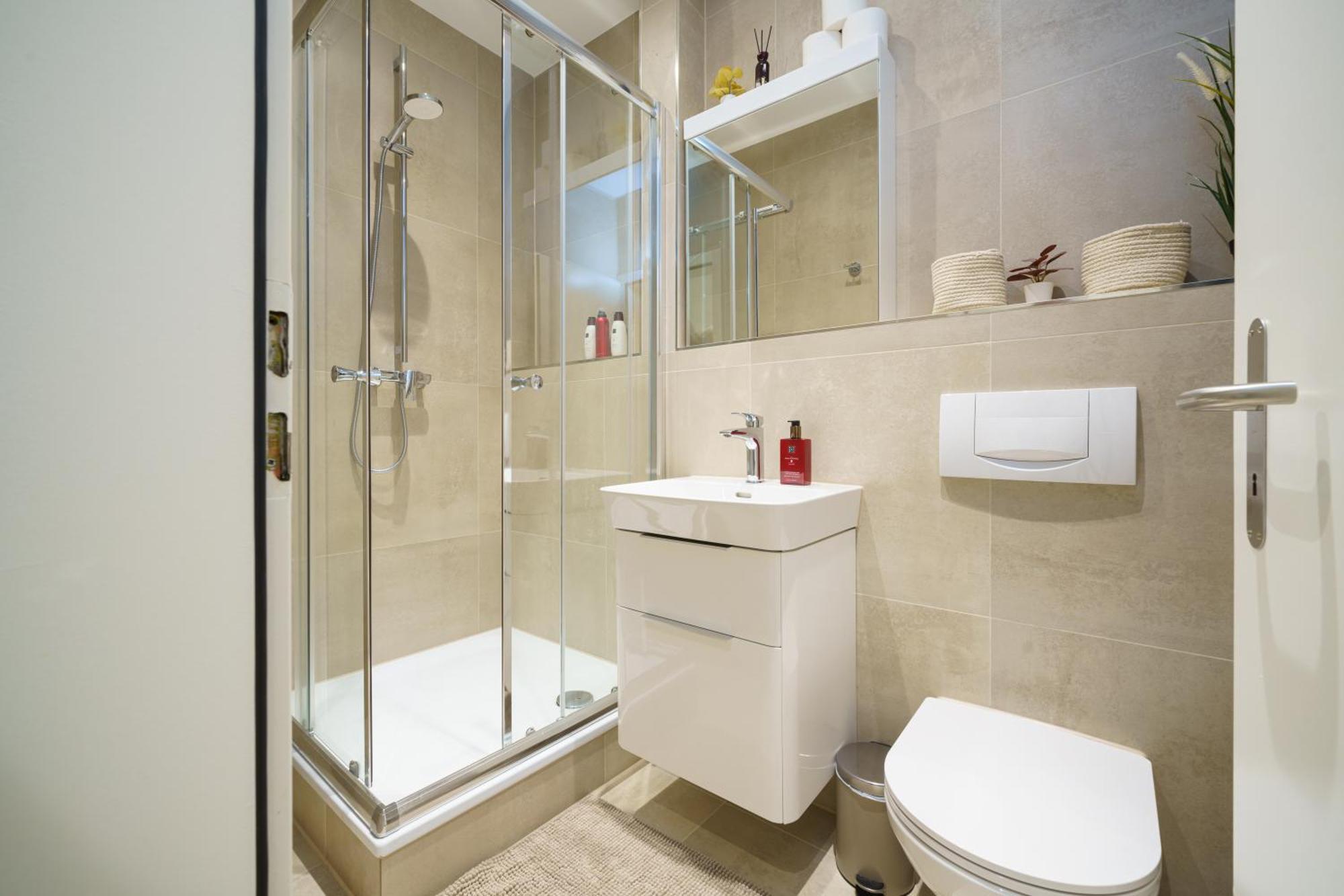 Apartment Design-apartment - - Kitchen - Self Check-in Basel